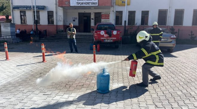 GÖNÜLLÜ İTFAİYECİLİK EĞİTİMLERİ DEVAM EDİYOR