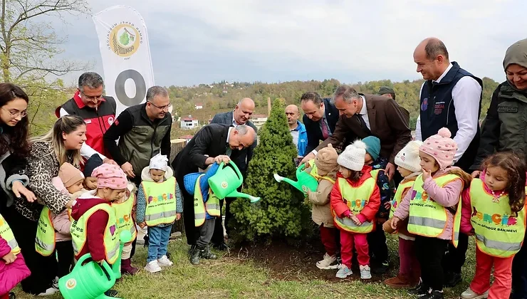 4.877 FİDAN TOPRAKLA BULUŞTU